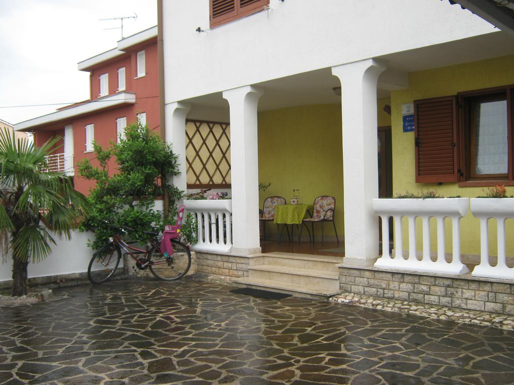 Apartment Meridiana Rovigno Esterno foto