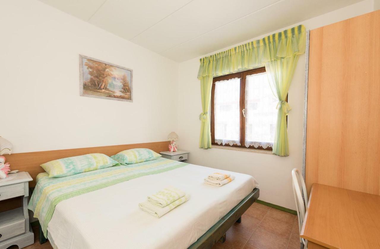 Apartment Meridiana Rovigno Esterno foto
